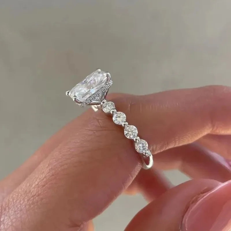 Sparkling Promise Ring with Zircon in Sterling Silver for Women