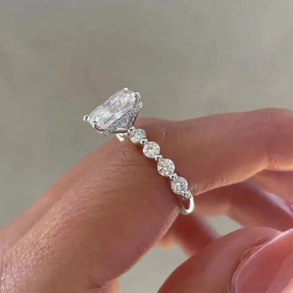 Sparkling Promise Ring with Zircon in Sterling Silver for Women
