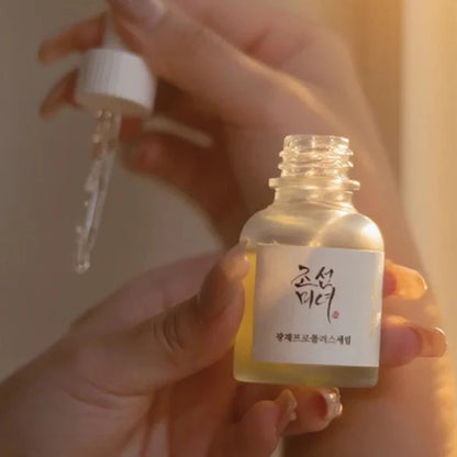 Korean Essence Serum With Brightening And Moisturizing Formula For Dull Skin And Dark Circles