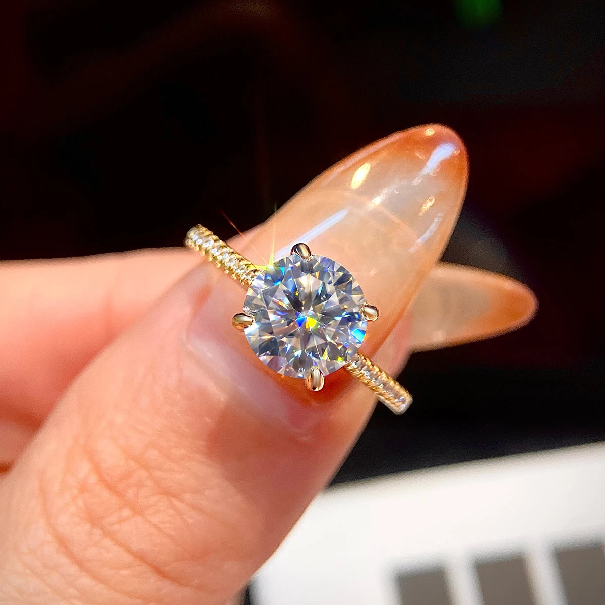 Sparkling Ring with 925 Sterling Silver Setting and Zircon Centerpiece