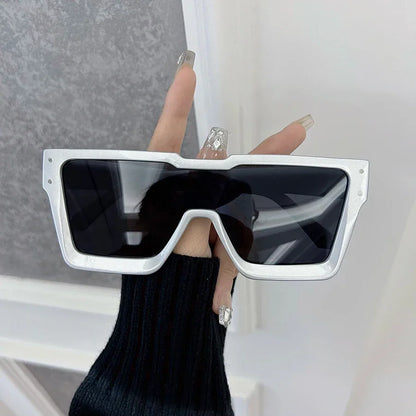 Sunglasses oversized square frame with gradient lenses