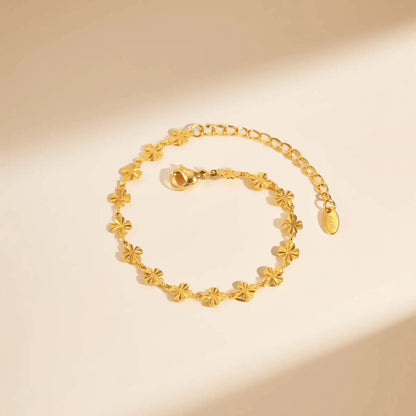 Elegant Four Leaf Clover Bracelet - Gold Plated Stainless Steel Flower Charm Bangle
