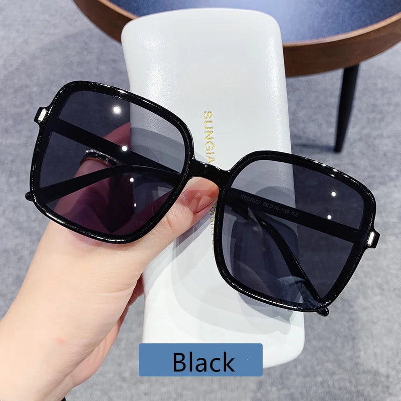 Oversized Sunglasses with Mirrored Gradient UV400 Lenses for Women