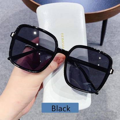 Oversized Sunglasses with Mirrored Gradient UV400 Lenses for Women
