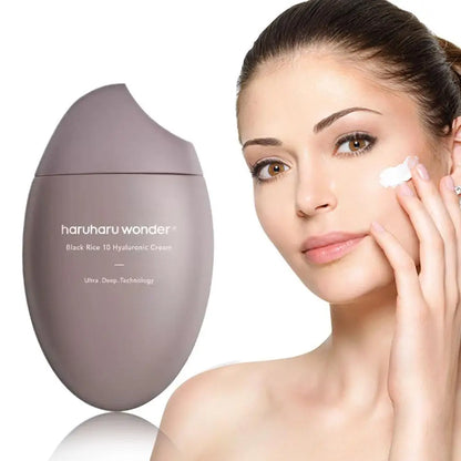 Hydrating Cream With Hyaluronic Acid And Black Rice For Even Tone