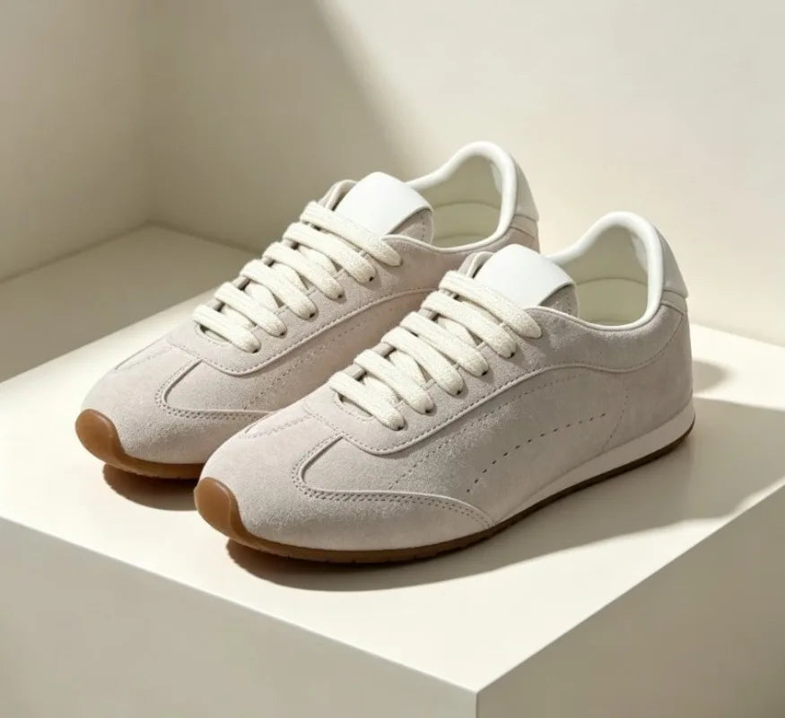 Unisex suede-look retro runner sneakers with gum sole