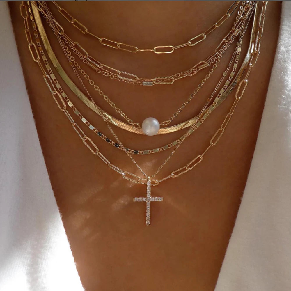 Necklace layered crystal pendant necklace set with rhinestones and cross pendant