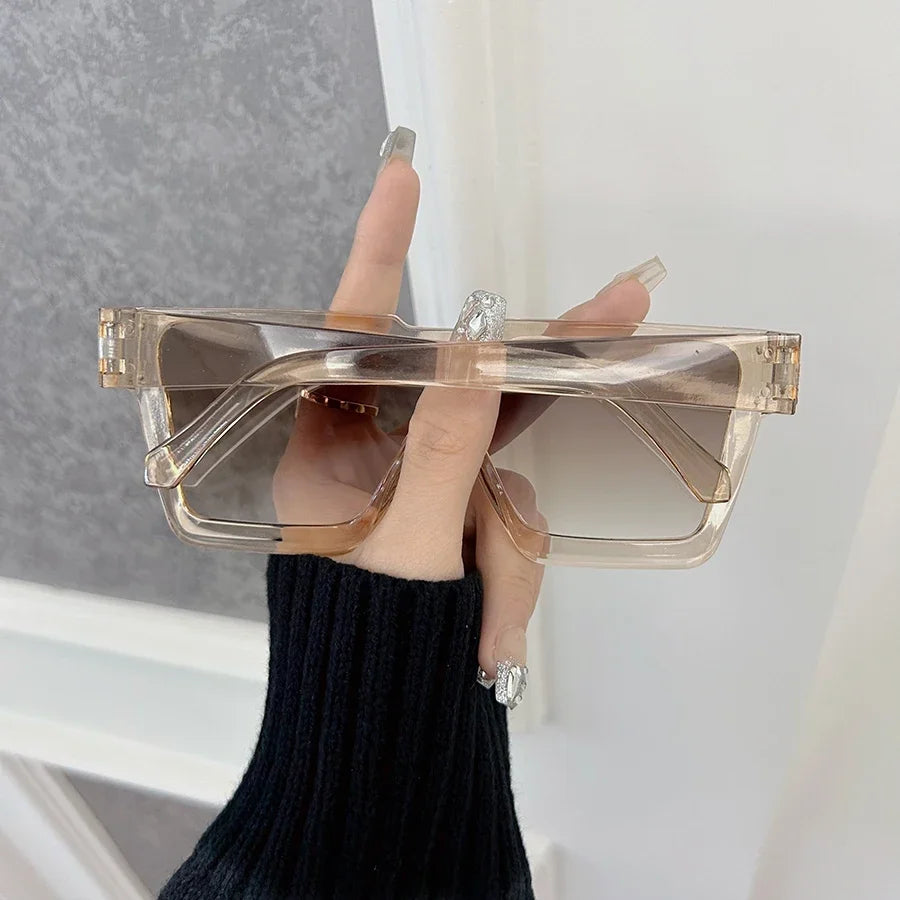 Sunglasses oversized square frame with gradient lenses