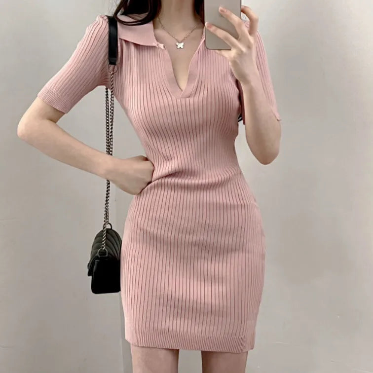 Breathable Dress with V-Neck and Empire Waist Knee Length for Effortless Daytime Style