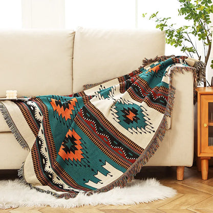 Cotton Polyester Throw Blanket With Geometric Pattern