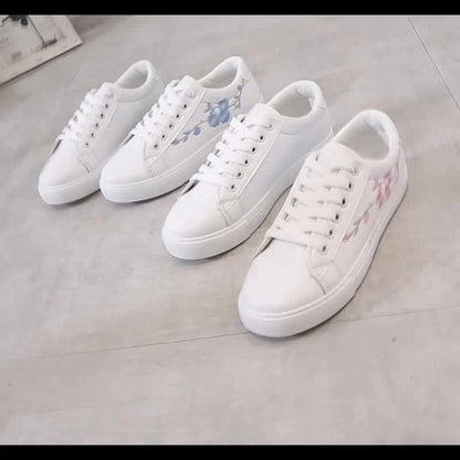 New 2026 Designer Shoes Women Running Spring Autumn Fashion White Breathable Embroidered Flower Lace-Up Casual Sneakers Zapatos De Mujer