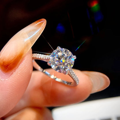 Sparkling Ring with 925 Sterling Silver Setting and Zircon Centerpiece