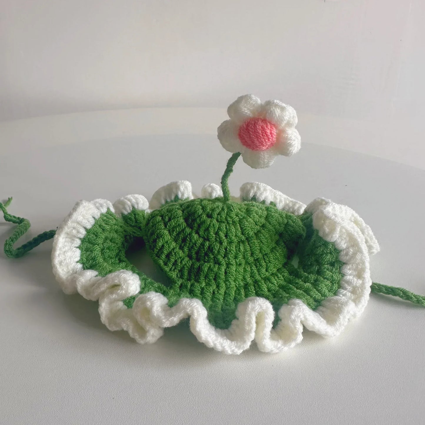Soft Hat Hand-Crocheted with Elastic Fit for Cats Photo Prop