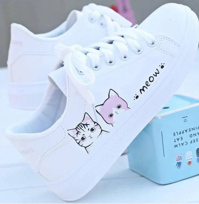 New 2026 Designer Shoes Women Running Spring Autumn Fashion White Breathable Embroidered Flower Lace-Up Casual Sneakers Zapatos De Mujer