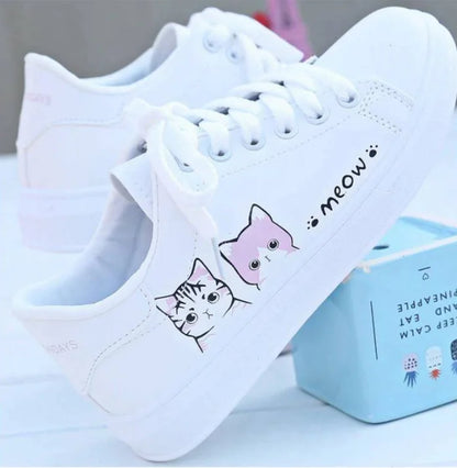New 2026 Designer Shoes Women Running Spring Autumn Fashion White Breathable Embroidered Flower Lace-Up Casual Sneakers Zapatos De Mujer