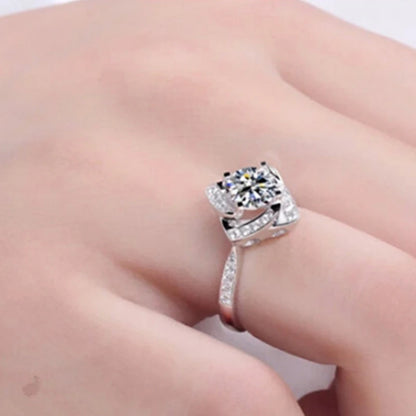 Shimmering Ring With Rose Design And Clear CZ Inlay For Everyday Shine