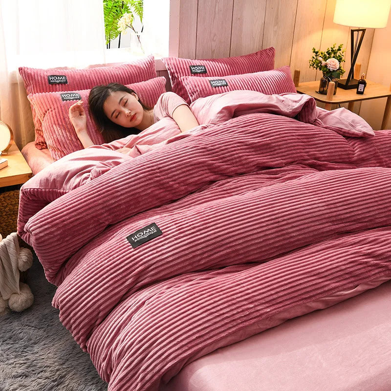 Reversible winter duvet cover set with washed finish