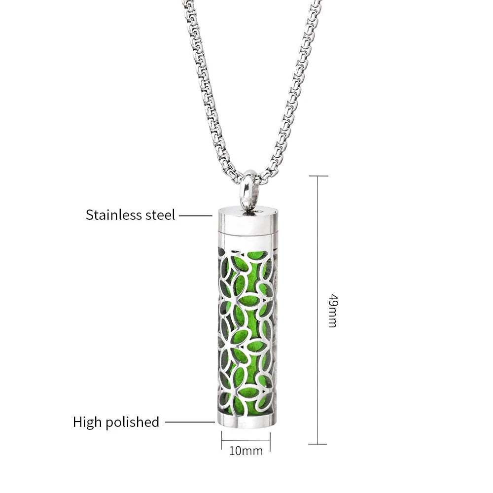 Aromatherapy diffuser necklace with geometric locket pendant