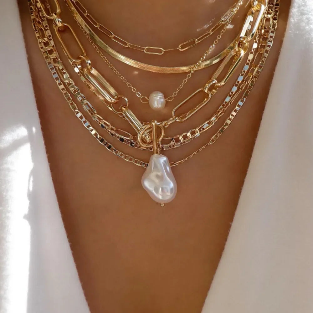 Necklace set layered crystal pendant with rhinestones and pearl charms