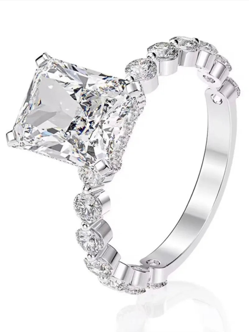 Sparkling Promise Ring with Zircon in Sterling Silver for Women