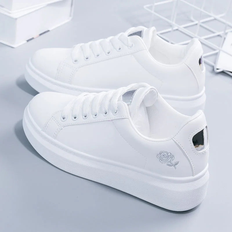 New 2026 Designer Shoes Women Running Spring Autumn Fashion White Breathable Embroidered Flower Lace-Up Casual Sneakers Zapatos De Mujer