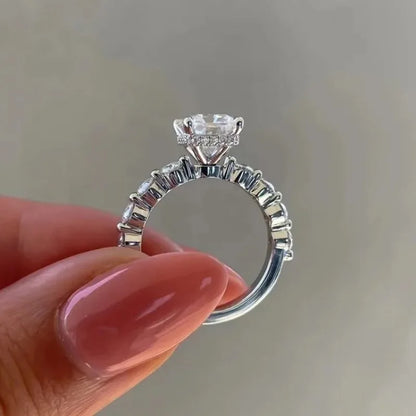 Sparkling Promise Ring with Zircon in Sterling Silver for Women