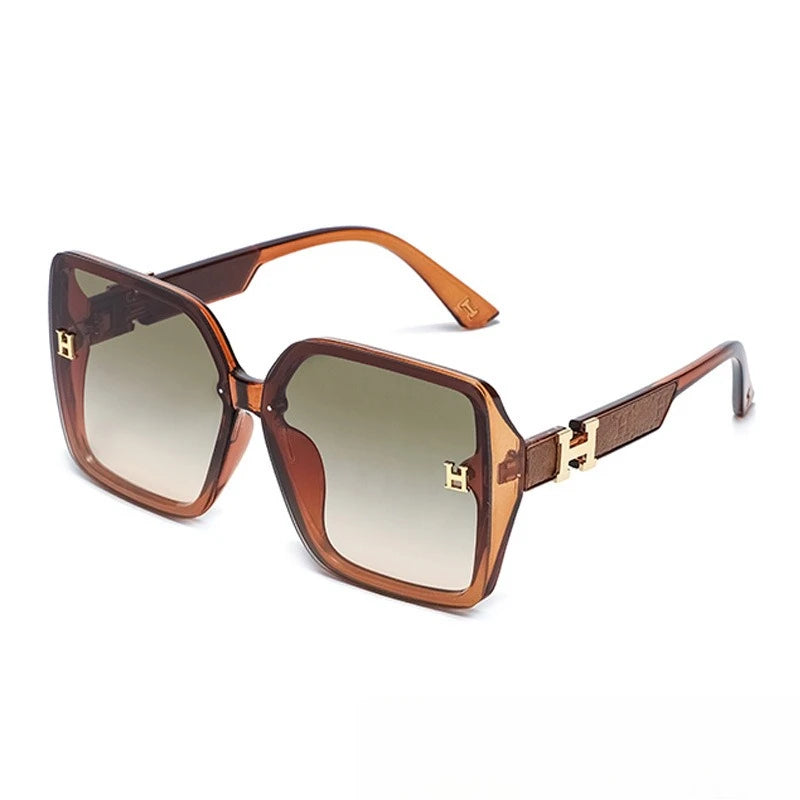 Lightweight Sunglasses With UV400 Protection For Women Resort Ready