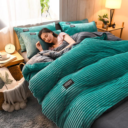 Reversible winter duvet cover set with washed finish