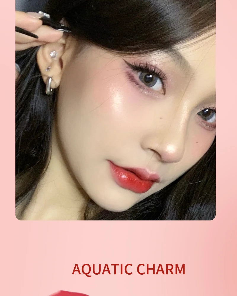 Hydrating Lip Gloss with Glassy Water Shine for Plump Lips