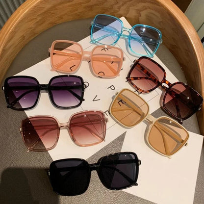 Oversized Sunglasses with Mirrored Gradient UV400 Lenses for Women