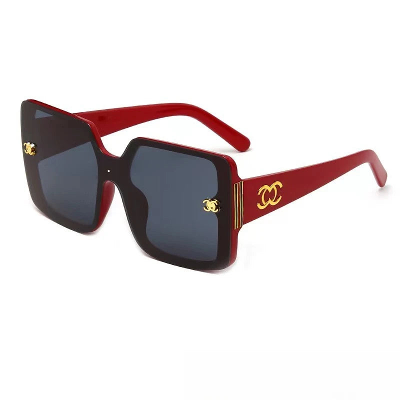 Lightweight Sunglasses With UV400 Protection For Women Resort Ready