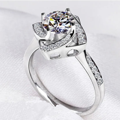 Shimmering Ring With Rose Design And Clear CZ Inlay For Everyday Shine