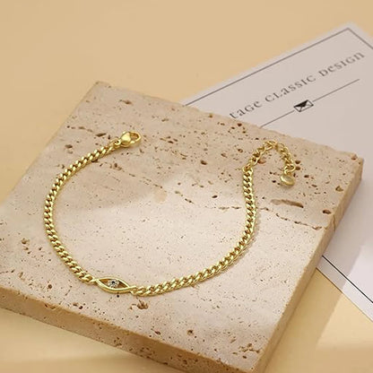 Women's pearl bracelet with heart and evil eye charms