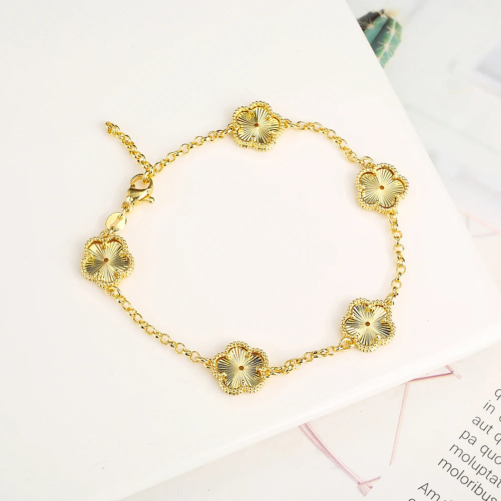 Silver Plated Rose Gold Clover Bracelet - Luxurious High Quality Jewelry for Women