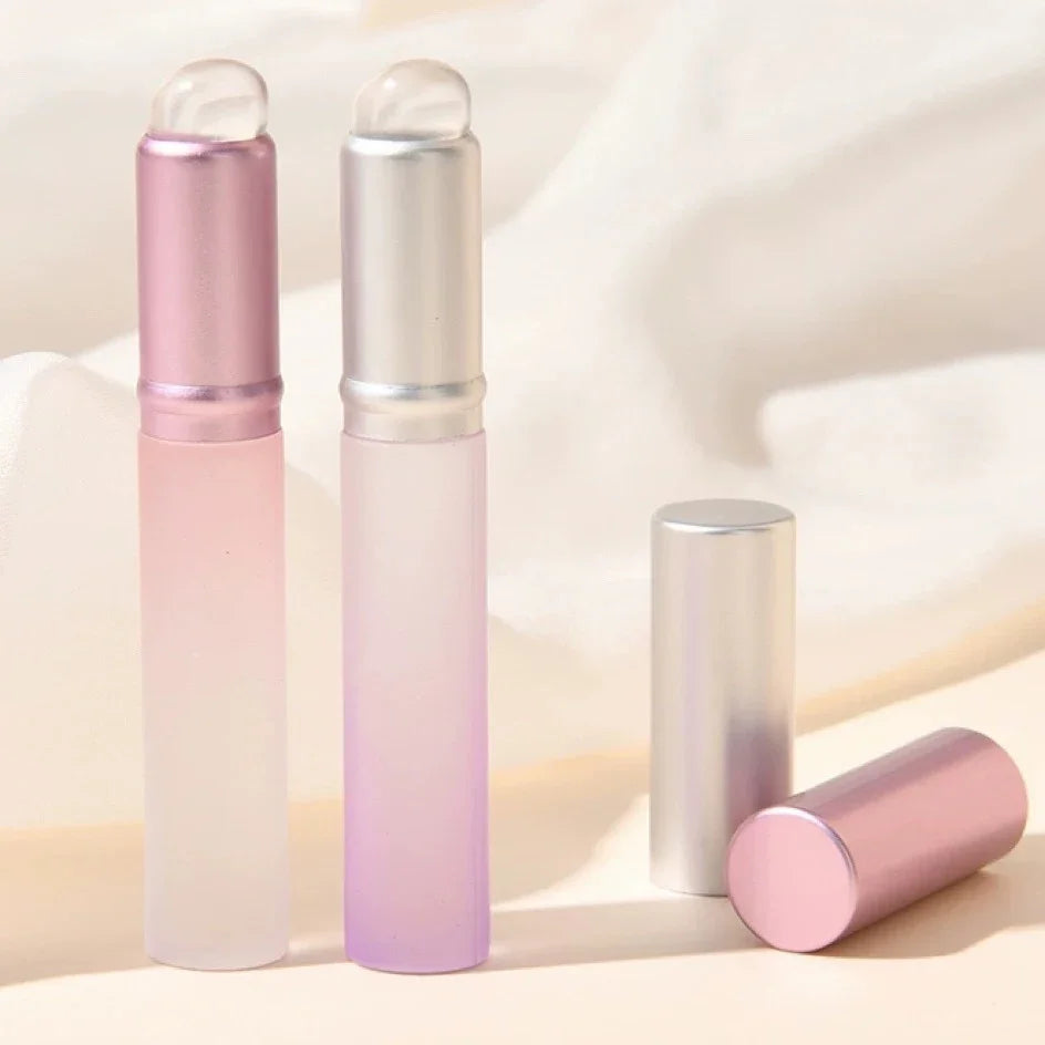 1pc Mini Silicone Lip Brush Concealer Brushe With Cover Lip Mask Applicators Lip Gloss Brush Lipstick Brush Makeup Beauty Tool