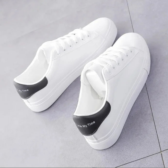 New 2026 Designer Shoes Women Running Spring Autumn Fashion White Breathable Embroidered Flower Lace-Up Casual Sneakers Zapatos De Mujer