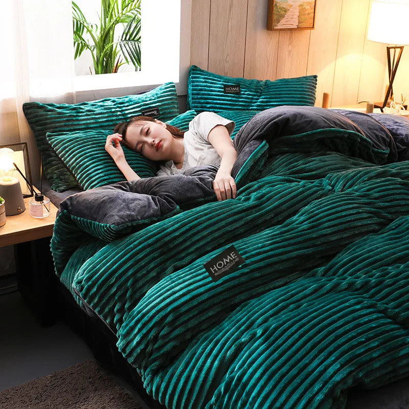 Reversible winter duvet cover set with washed finish