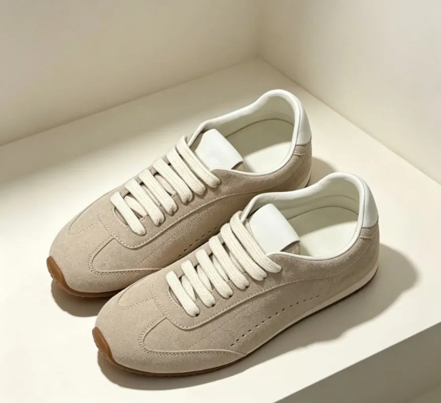 Unisex suede-look retro runner sneakers with gum sole
