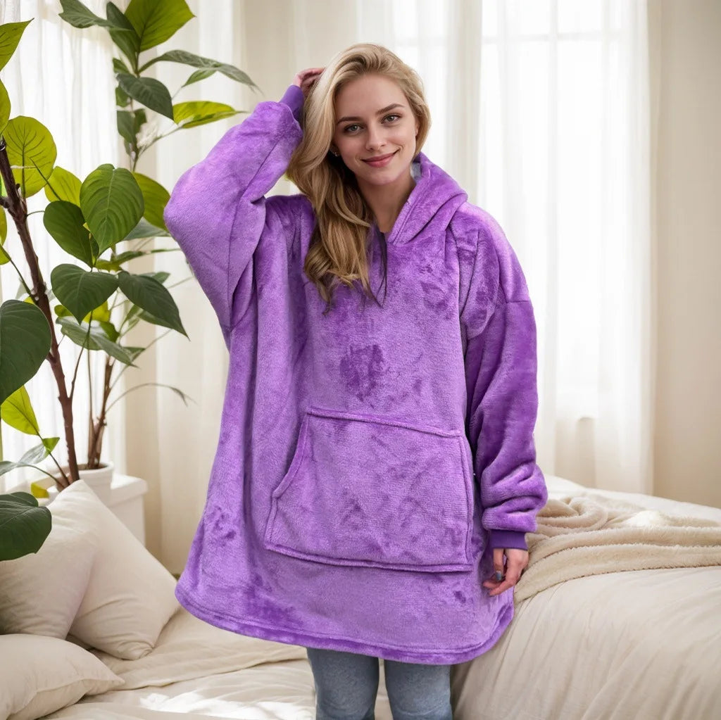 Women's Polyester Hooded Blanket with Kangaroo Pocket and Fleece Texture One Size