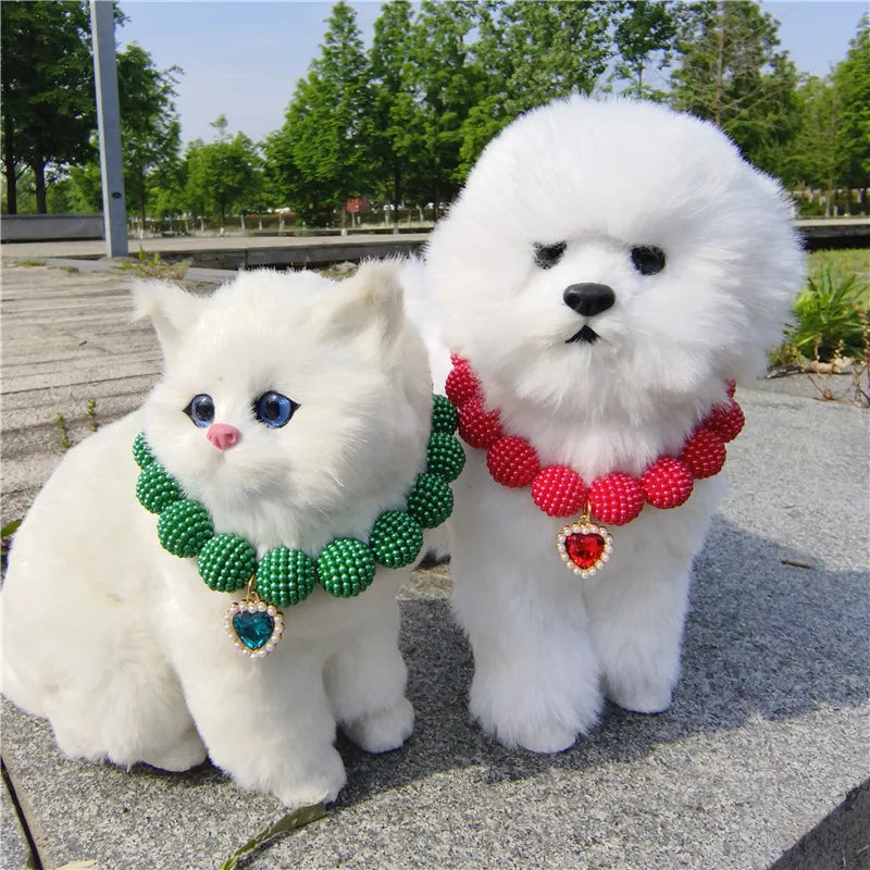 Heart-detail pet collar with pearl-style accents