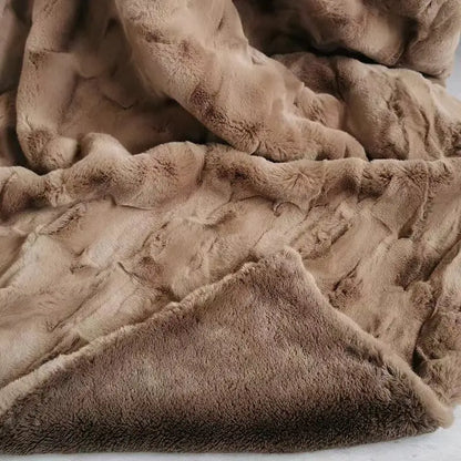 Faux fur throw blanket with double-layer Raschel knit