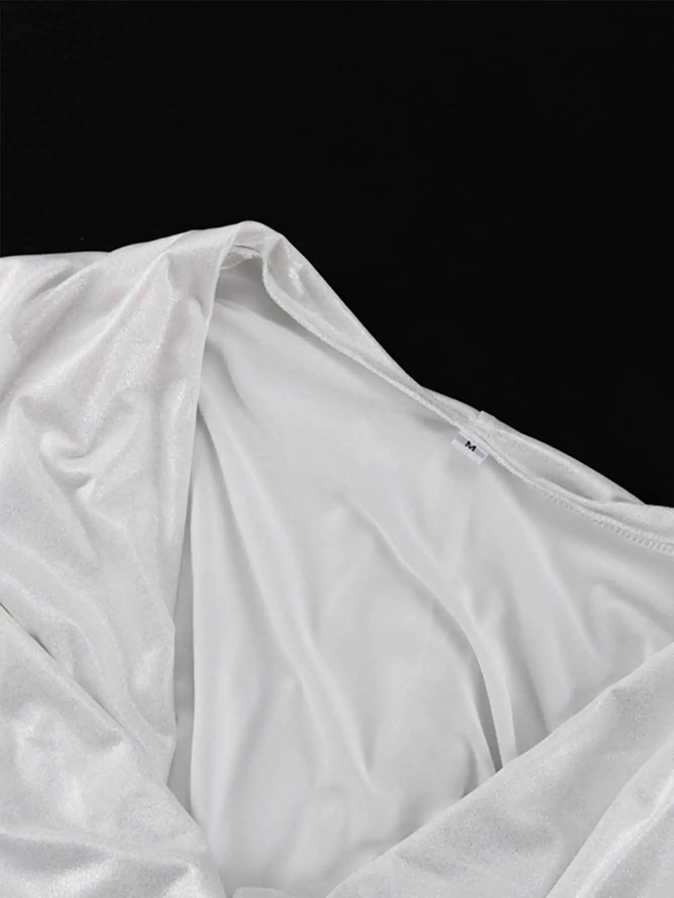 Classic Dress White Maxi Knit Silhouette for Sculpting Evening Wear