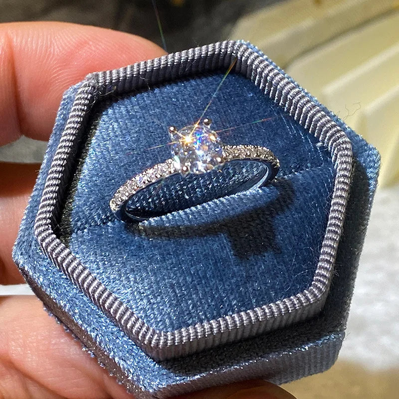 Stylish Ring For Women With Zircon Stones In Sterling Silver 925 Hypoallergenic Fit
