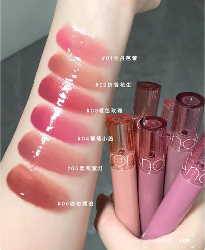 Hydrating Korean Lip Gloss with soft Shine for Mirror-Like Finish