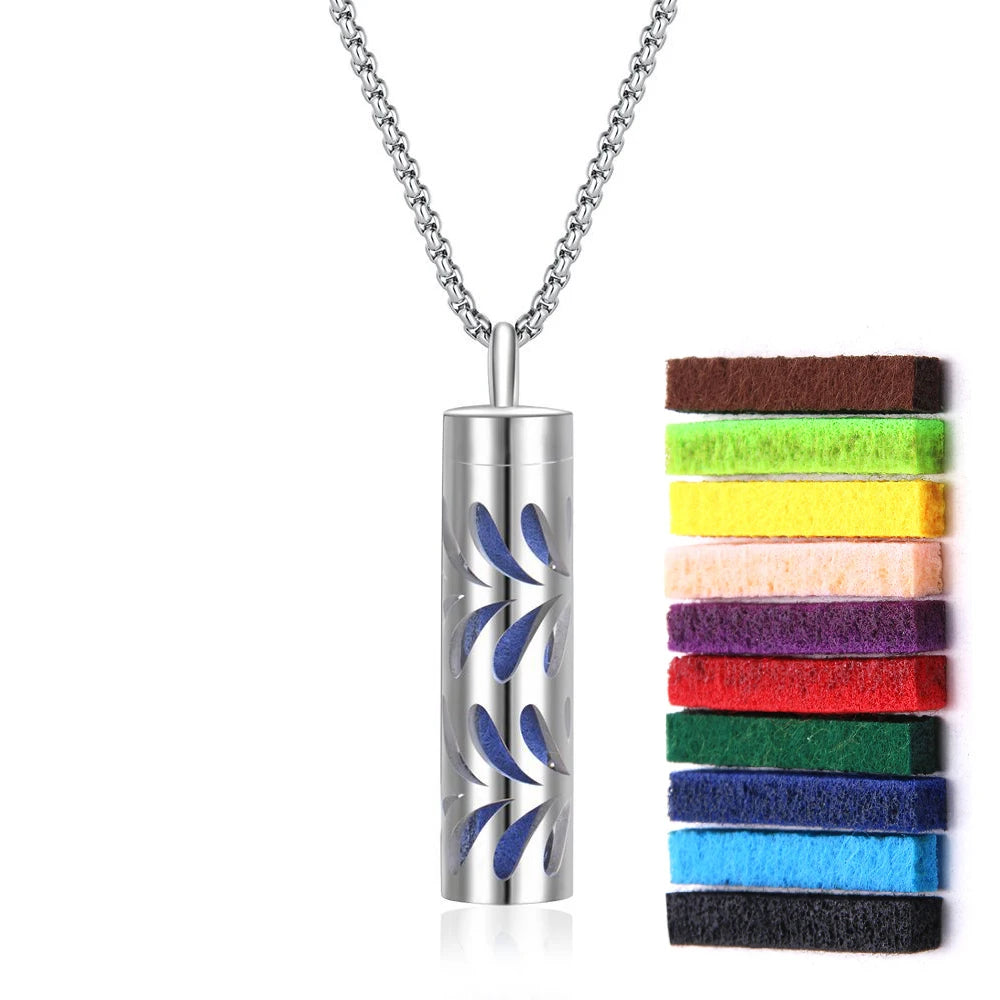 Aromatherapy diffuser necklace with geometric locket pendant
