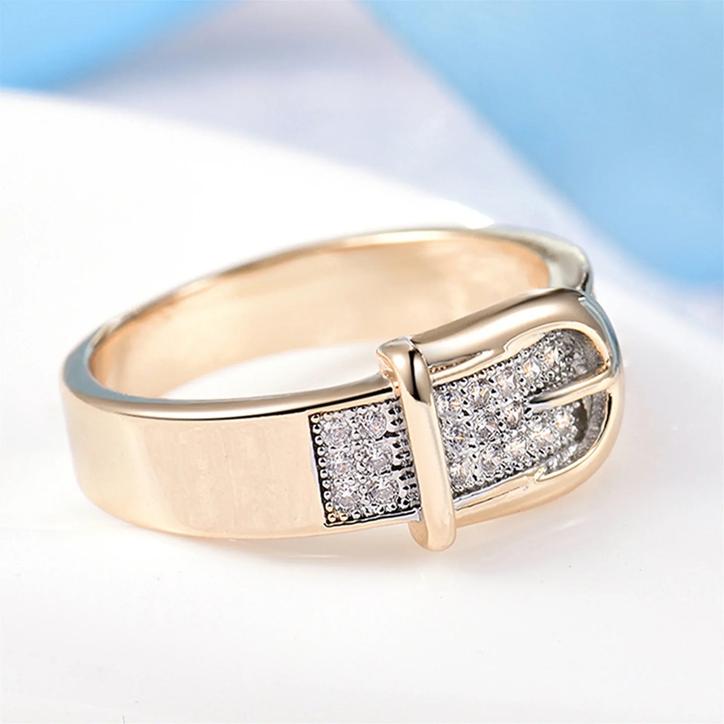Two-Tone Ring with Zircon Centerpiece for Women with All Day Shine