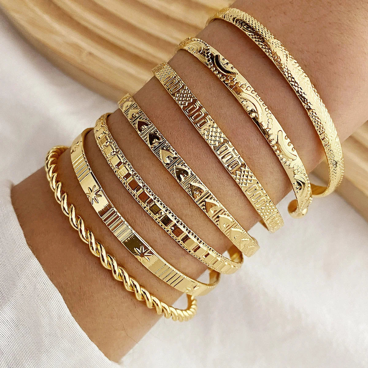 Women's bangle bracelet set for layered styling