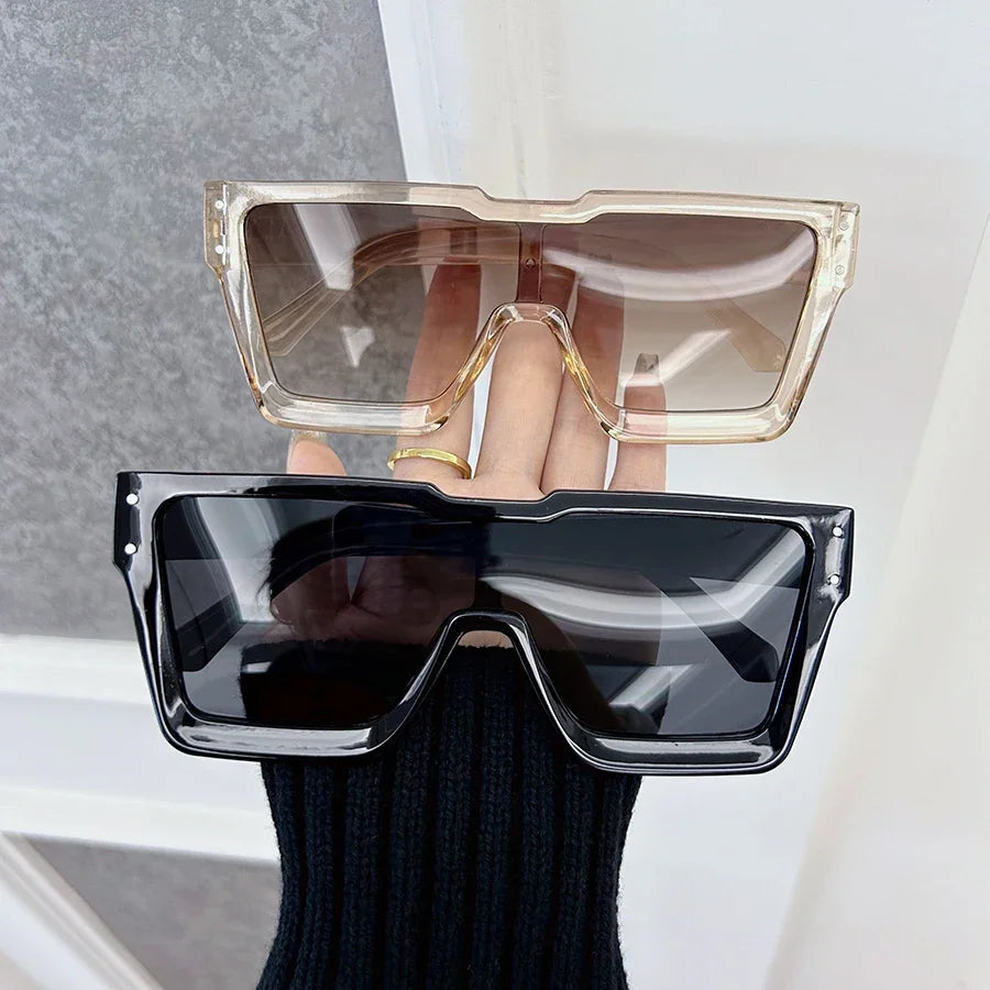 Sunglasses oversized square frame with gradient lenses