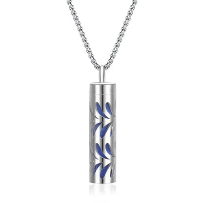 Aromatherapy diffuser necklace with geometric locket pendant