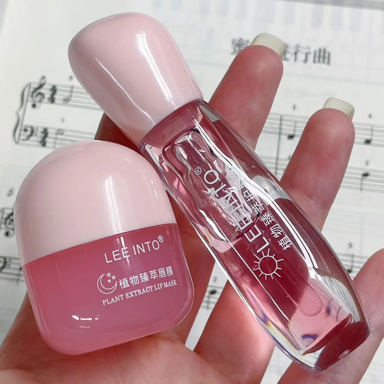 Hydrating Lip Balm Duo with Plant Extracts for Delicate Lips All Day